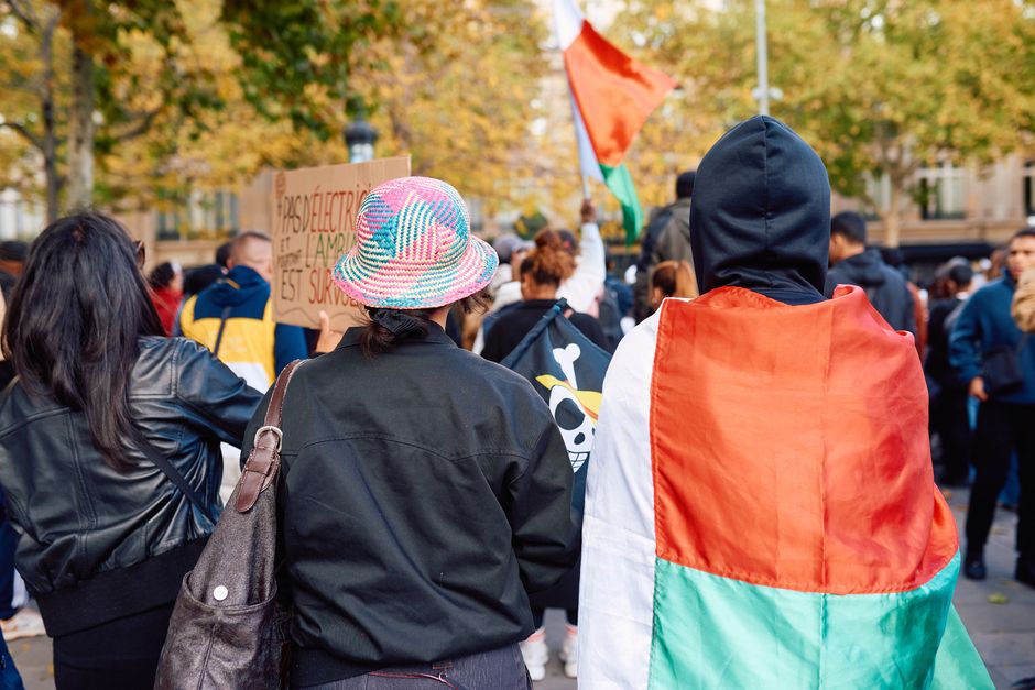 Paris Artists and Culture Workers Rejoin Mass Protests