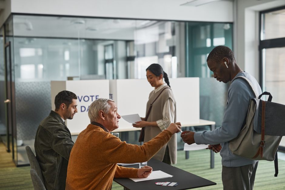 Serbian Voters Wait Hours in Midtown for Homeland Election